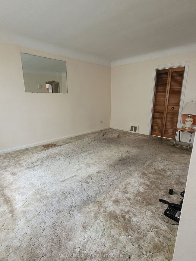 146 Cochrane Rd, House other with 3 bedrooms, 1 bathrooms and 4 parking in Hamilton ON | Image 5