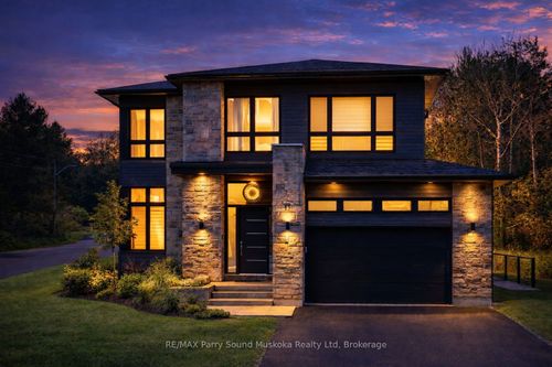 44 Dennis Dr, Parry Sound, ON, P2A0E6 | Card Image