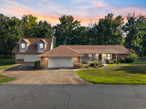 2 Linda Ln W, Vilonia, AR, 72173-9885 | Card Image
