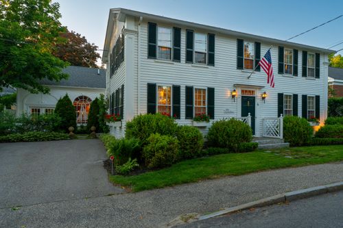 4 Elm St, Kennebunkport, ME, 04046-6155 | Card Image