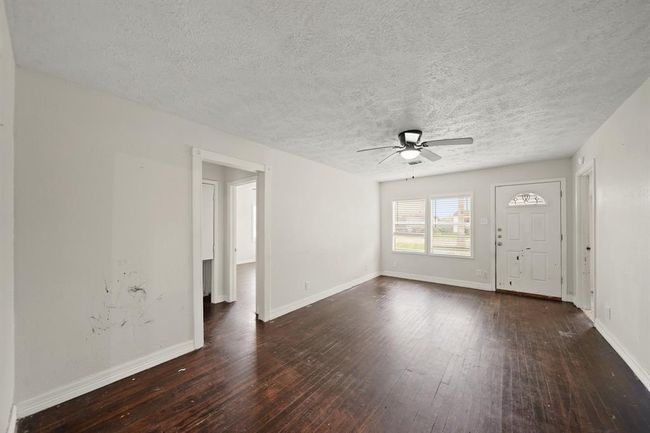606 W 7 Th St, House other with 3 bedrooms, 1 bathrooms and null parking in Freeport TX | Image 10
