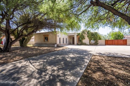 1911 W Meadow Hills Drive, Nogales, AZ, 85621 | Card Image