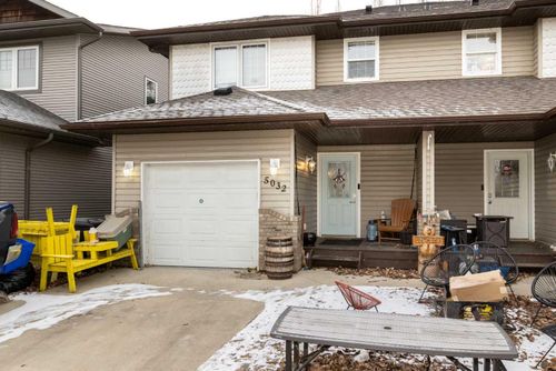5032 47 St, Sylvan Lake, AB, T4S1X9 | Card Image