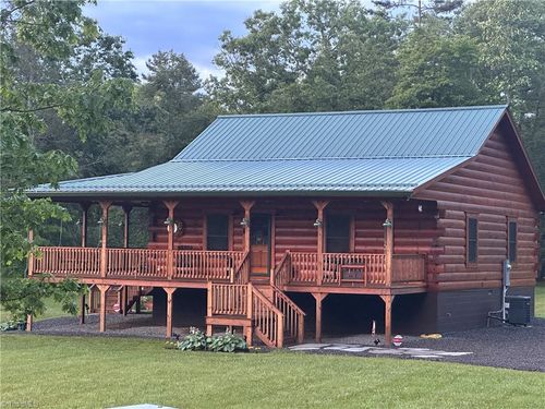 45 Wedgewood Ridge Ln, Fancy Gap, VA, 24328-1116 | Card Image