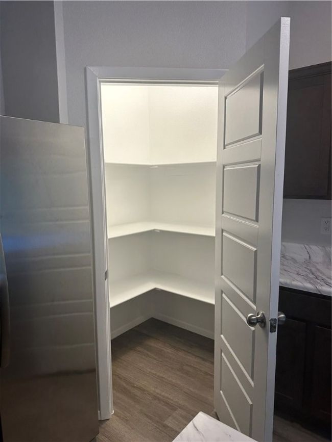 Move in Ready! Actual photo! | Image 9