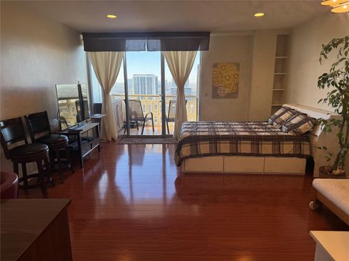 2510-2016 Main Street, Houston, TX, 77002 | Card Image