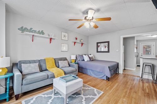 apt-2-792 Grove St, Manchester, NH, 03103-4343 | Card Image