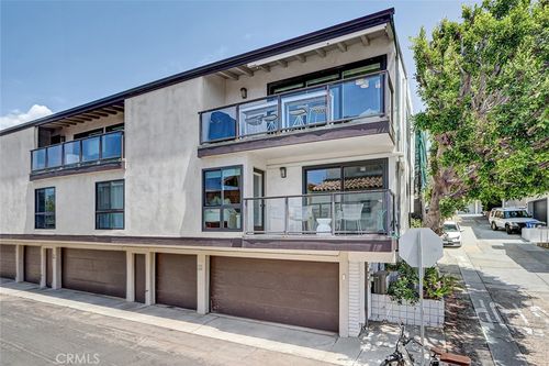 2512 Ocean Dr, Manhattan Beach, CA, 90266-2181 | Card Image