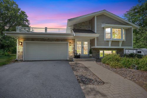 2321 Gold Drive, FITCHBURG, WI, 53711 | Card Image
