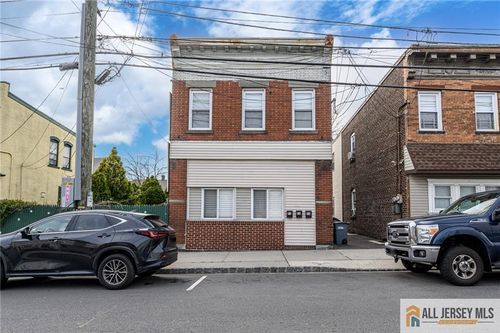 305 Pershing Ave, Carteret, NJ, 07008-3063 | Card Image