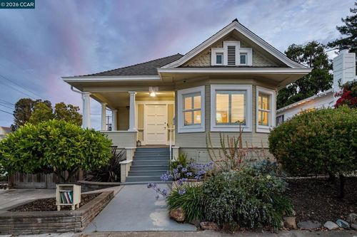 3277 School St, Oakland, CA, 94602-3625 | Card Image