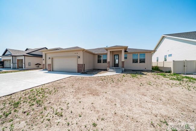 418 Rock Hill Ln, House other with 3 bedrooms, 2 bathrooms and 3 parking in Idaho Falls ID | Image 4