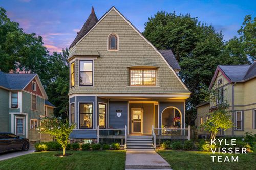 146 Campbell Pl, Grand Rapids, MI, 49503-3436 | Card Image