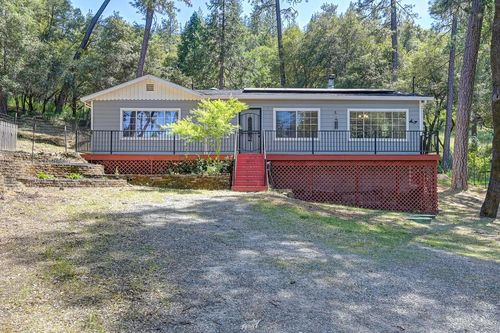 5758 Vacation Boulevard, Somerset, CA, 95684 | Card Image