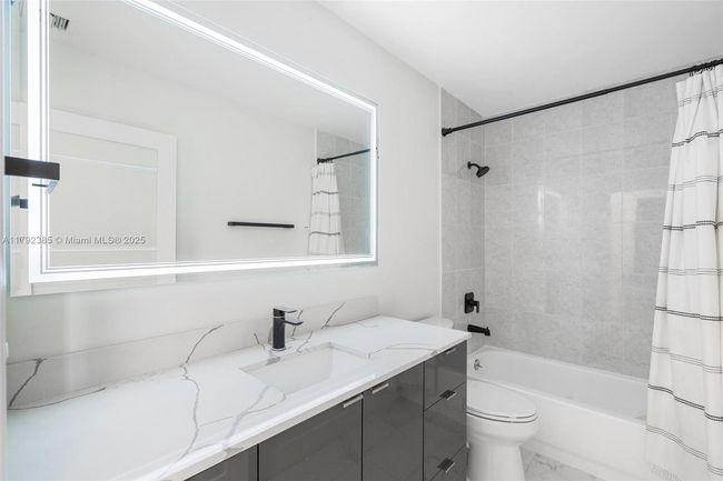 8658 Sw 159 Th Ct, Townhouse with 3 bedrooms, 2 bathrooms and null parking in Miami FL | Image 23