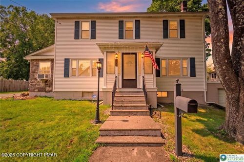 120 S 8th St, Bangor, PA, 18013-2304 | Card Image
