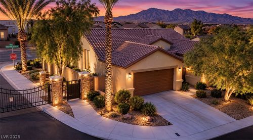 9928 Tradition Creek Ave, Las Vegas, NV, 89149-1945 | Card Image