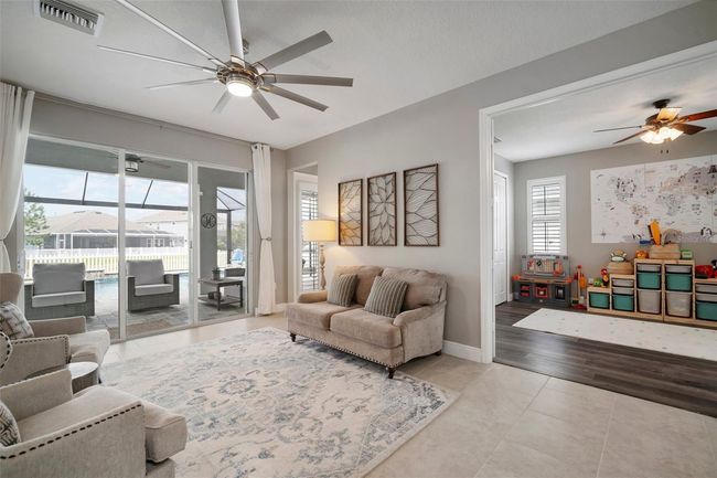 8141 Carlton Ridge Dr, House other with 5 bedrooms, 3 bathrooms and null parking in LAND O LAKES FL | Image 5