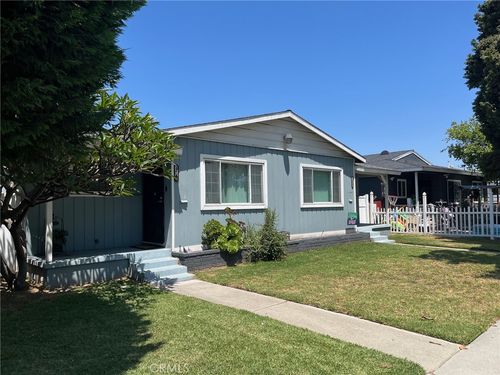 12843 Columbia Way, Downey, CA, 90242-4719 | Card Image