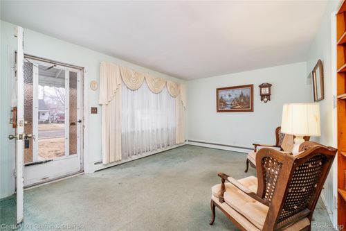 26304 Barnes St, Roseville, MI, 48066-5532 | Card Image