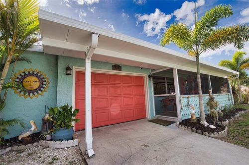 457 W Tarpon Blvd Nw, PORT CHARLOTTE, FL, 33952-7839 | Card Image