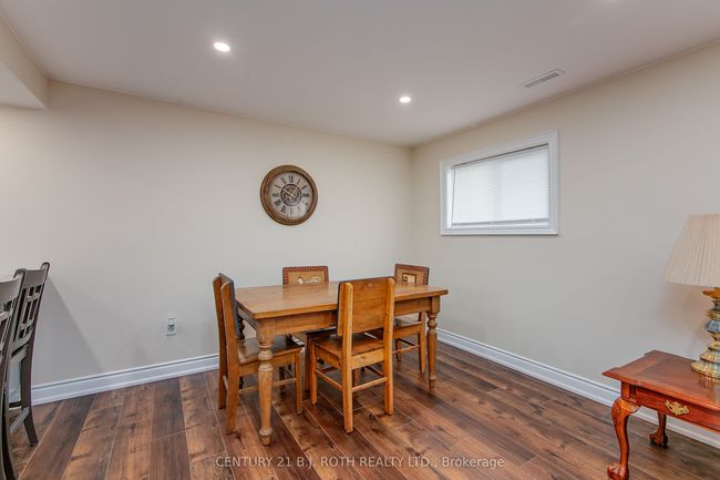 239 Centre St, House other with 4 bedrooms, 2 bathrooms and 6 parking in Angus ON | Image 24
