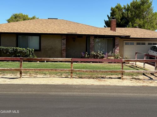 17311 Laredo Vista Ave, Lake Los Angeles, CA, 93591-3332 | Card Image