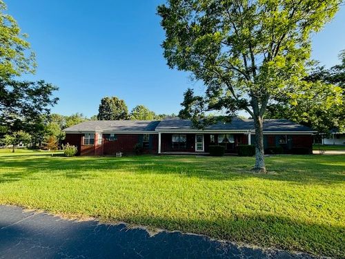 3944 Crow Mountain Rd, Russellville, AR, 72802-1808 | Card Image