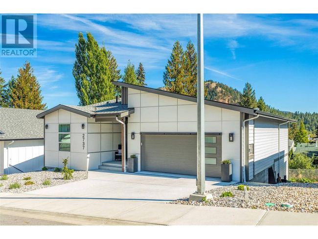 2737 Cedar Ridge St, House other with 2 bedrooms, 2 bathrooms and 4 parking in Lumby BC | Image 41