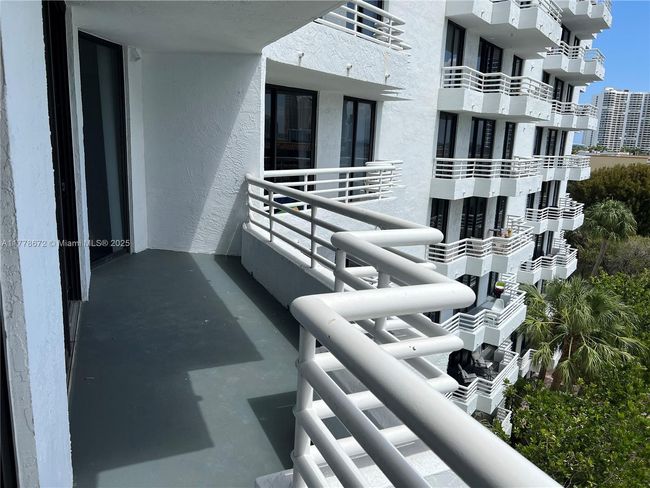 APT-616 - 3300 Ne 192 Nd St, Condo with 2 bedrooms, 2 bathrooms and null parking in Aventura FL | Image 15