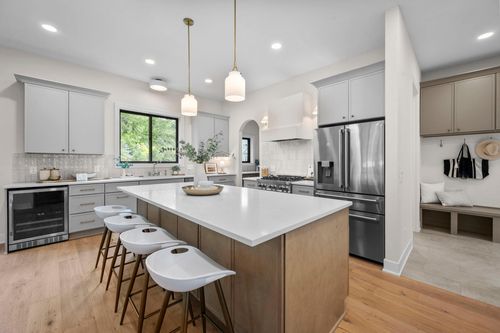5801 Fairfax Ave, Edina, MN, 55424-1817 | Card Image