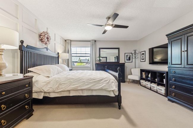 316 Everbrook Way Sw, House other with 4 bedrooms, 4 bathrooms and 4 parking in Calgary AB | Image 26