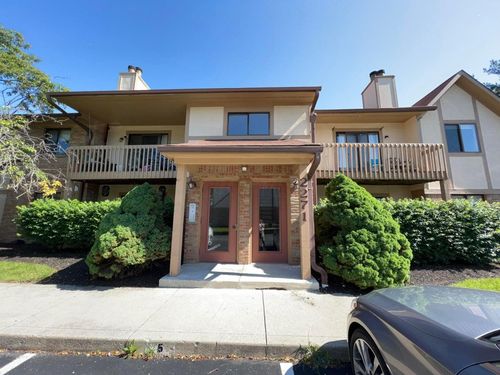 2271c-2271 Hedgerow Rd, Columbus, OH, 43220-6360 | Card Image