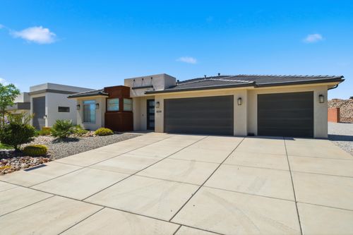 3039 E Photinia Dr, St George, UT, 84790-2396 | Card Image
