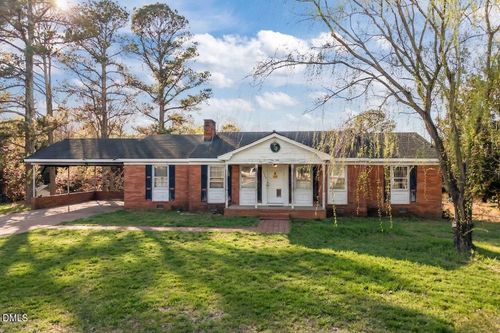 7540 Old Fairground Rd, Benson, NC, 27504-6106 | Card Image