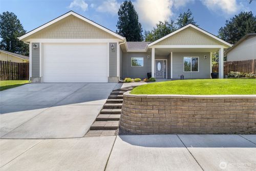 319 Se Highland Park Dr, College Place, WA, 99324-1398 | Card Image