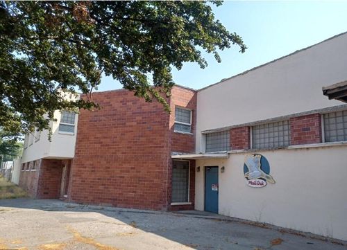 419 S Broad St, Klamath Falls, OR, 97601-6227 | Card Image