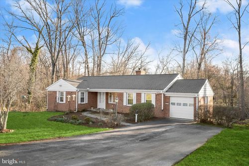 3637 Sussex Rd, Pikesville, MD, 21207-3818 | Card Image