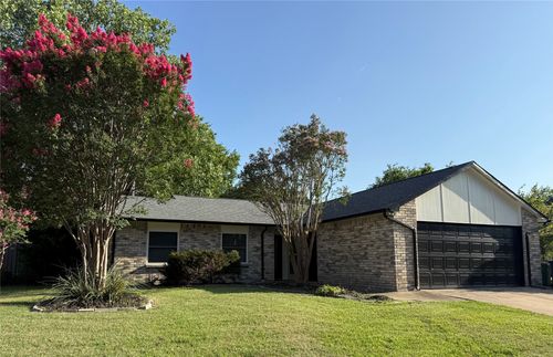 1922 Baywood Ln, Arlington, TX, 76014-3641 | Card Image