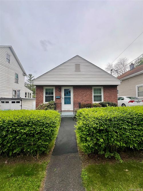 154 Lucas Ave, Kingston, NY, 12401-4314 | Card Image