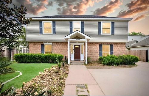 11319 Briar Forest Dr, Houston, TX, 77077-5105 | Card Image