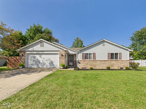 110 Estate St, Anderson, IN, 46013-3829 | Card Image