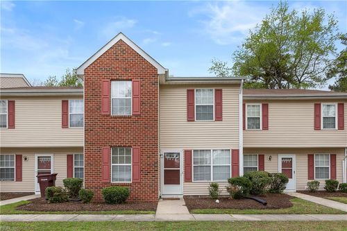3468 Clover Meadows Dr, Chesapeake, VA, 23321-4408 | Card Image