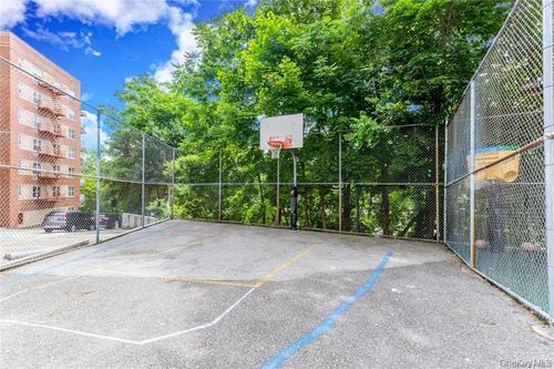 apt-661-1 Balint Dr, Yonkers, NY, 10710-3919 | Card Image