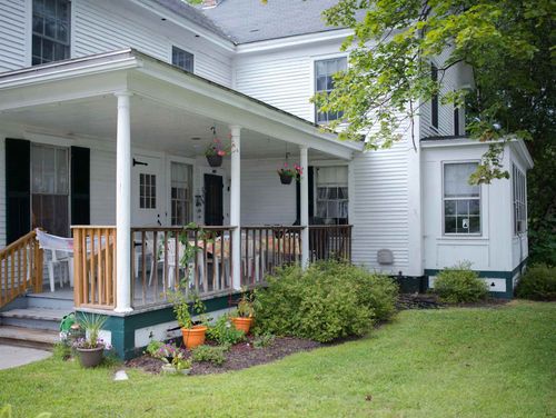 26 Union Street, Waterbury, VT, 05676 | Card Image