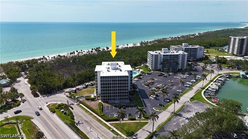711-1 Bluebill Ave, NAPLES, FL, 34108-1705 | Card Image