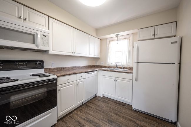 APT-6 - 140 Maple Park Dr, Condo with 2 bedrooms, 1 bathrooms and null parking in Westfield IN | Image 10