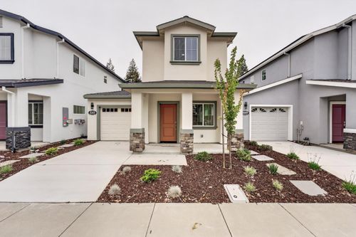 3025 Havencove Way, Modesto, CA, 95355-8001 | Card Image