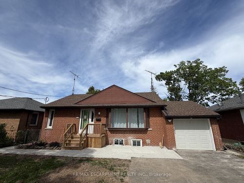 lower-377 Martin St, Milton, ON, L9T2R8 | Card Image