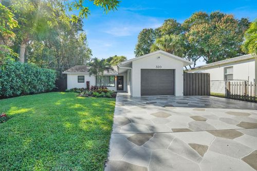 320 33rd Street, West Palm Beach, FL, 33407 | Card Image